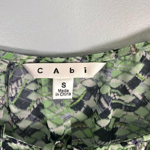Cabi Womens Green Snake Print Blouse Top Size S - Picture 4 of 11